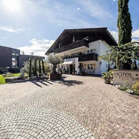 Hotel Landhaus Innerhofer Schenna Extérieur photo