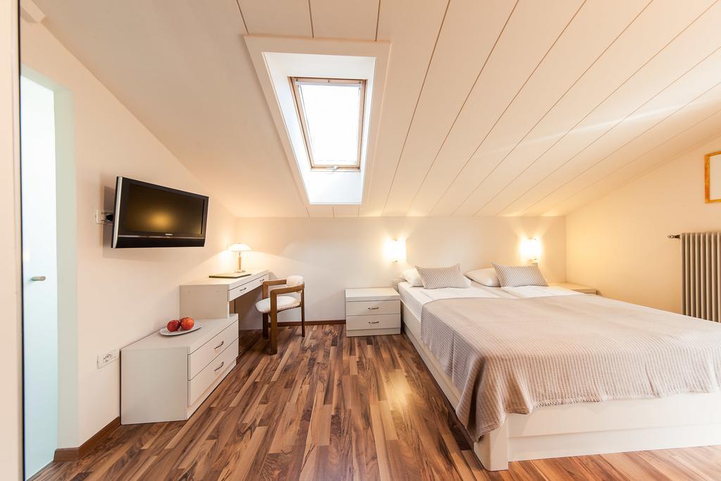 Hotel Landhaus Innerhofer Schenna Extérieur photo