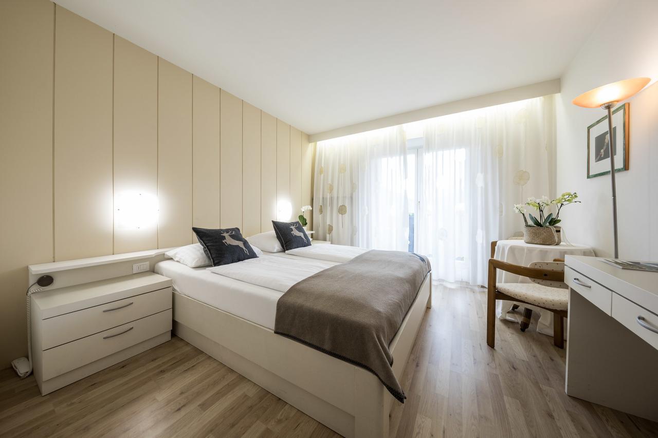 Hotel Landhaus Innerhofer Schenna Extérieur photo